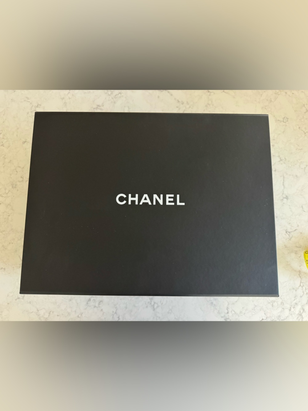 CHANEL Black Box with White Logo - Picture 2 of 13